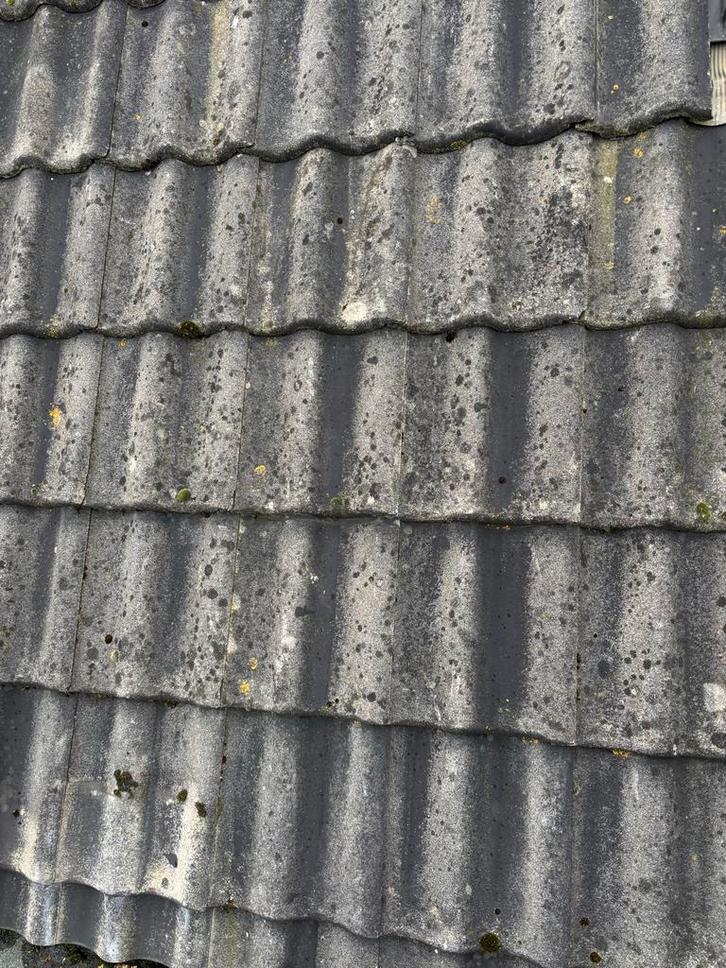 Ruim 350 dakpannen betonpannen sneldekkers, Doe-het-zelf en Verbouw, Dakpannen en Dakbedekking, Gebruikt, Dakpannen, Steen of Klei