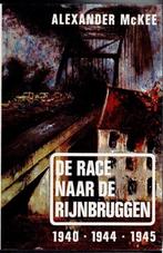 Alexander McKee  -  De Race Naar De Rijnbruggen  (Hardcover/, Boeken, Ophalen of Verzenden, Zo goed als nieuw, Nederland