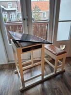 Teken/schildertafel kind/tiener verstelbaar met bankje en la, Kinderen en Baby's, Ophalen, Gebruikt, Tafel(s)