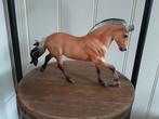 Breyer Sweetwater's Zorah Belle, Ophalen of Verzenden, Zo goed als nieuw, Beeldje of Figuurtje