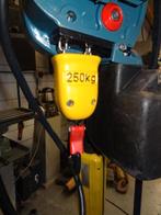 Mooie gereviseerde DEMAG ketting takel kraannr. 72, Ophalen, Zo goed als nieuw, Elektrisch