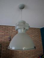 Grote grijze industriële hanglamp, 50 tot 75 cm, Ophalen of Verzenden, Zo goed als nieuw, Metaal