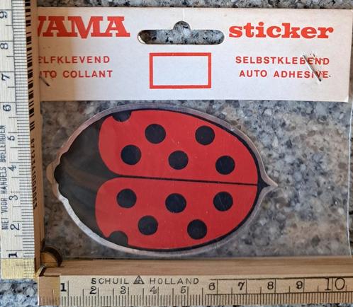 Vintage sticker Vama lieveheersbeestje liefde geluk, Verzamelen, Stickers, Nieuw, Overige typen, Ophalen of Verzenden