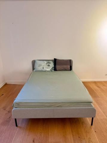 Ikea Bedframe and Mattress 160x200 - afbeelding 1