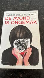 Marieke Lucas Rijneveld - De avond is ongemak, Boeken, Literatuur, Ophalen of Verzenden, Zo goed als nieuw, Nederland, Marieke Lucas Rijneveld