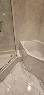Complete badkamer,  bad, douche, wastafel,  toilet,  kranen, Ophalen, Gebruikt, Met bad