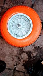 te koop een goede Kruiwagens wiel, Tuin en Terras, Kruiwagens, Ophalen, Zo goed als nieuw