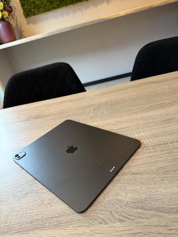 iPad Pro 13 inch m4 256GB Zwart | wifi model beschikbaar voor biedingen