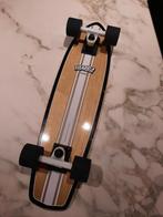 Oxelo Yamba Skateboard, Sport en Fitness, Skateboarden, Ophalen of Verzenden, Zo goed als nieuw, Skateboard