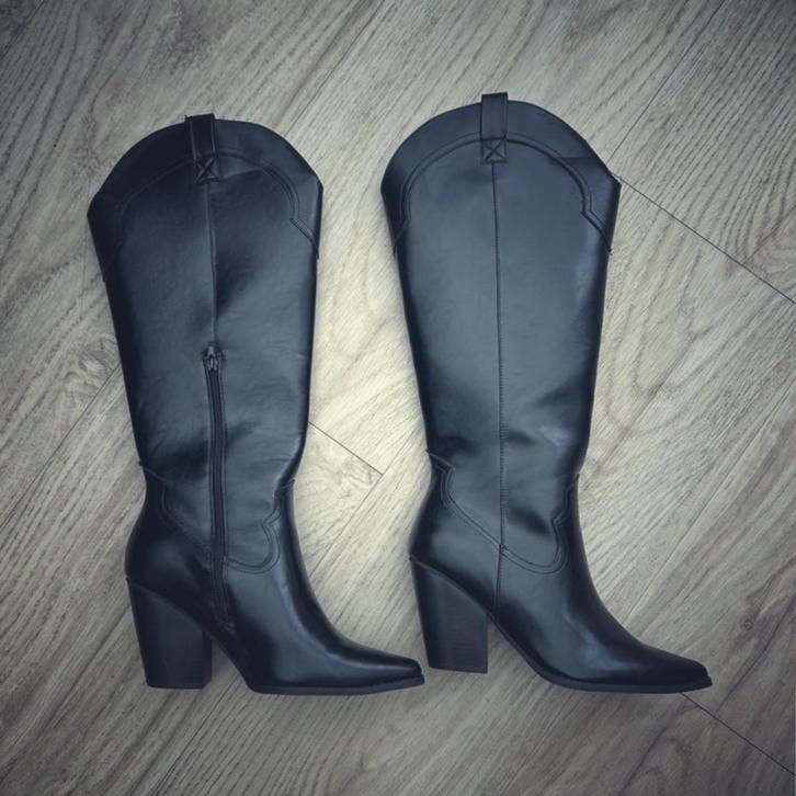 Unisex Cowboy Laarzen Maat 44 NIEUW, Kleding | Dames, Schoenen, Zo goed als nieuw, Hoge laarzen, Zwart, Ophalen of Verzenden