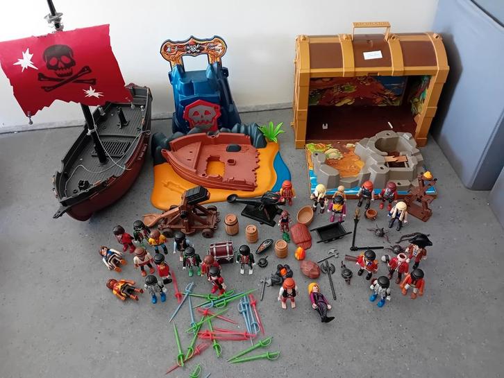 Playmobil - Piraten boot met eiland en accessoires, Kinderen en Baby's, Speelgoed | Playmobil, Gebruikt, Los playmobil, Ophalen of Verzenden