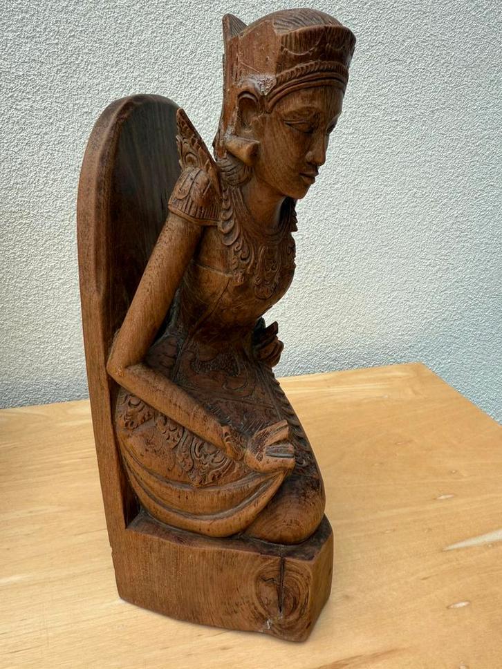 Balinese houtsnijwerk van Dewi Sri, Antiek en Kunst, Kunst | Beelden en Houtsnijwerken, Ophalen of Verzenden