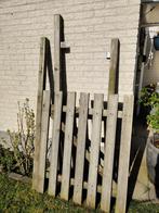 Groot houten hek/deur met diverse palen, Tuin en Terras, Schuttingen, Gebruikt, Minder dan 3 meter, Hout, 1 tot 2 meter