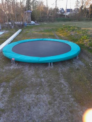 speeltoestel beschikbaar voor biedingen