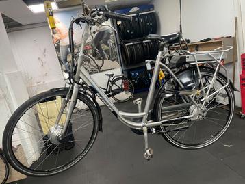 Elektrische damesfiets Batavus Lucca E-Go (nieuwe accu) beschikbaar voor biedingen