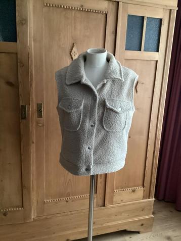 Wollen bodywarmer - Beige - Maat M gilet 38/40 als nieuw beschikbaar voor biedingen