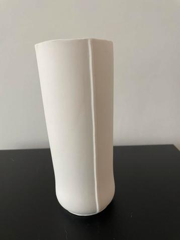 Vaas merk serax - wit beschikbaar voor biedingen