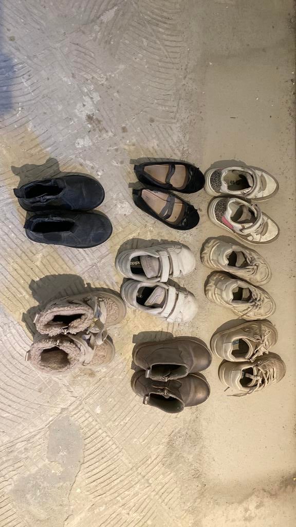 Meisjes schoenen maat 24/25 - gebruikt, Kinderen en Baby's, Kinderkleding | Schoenen en Sokken, Ophalen of Verzenden, Gebruikt