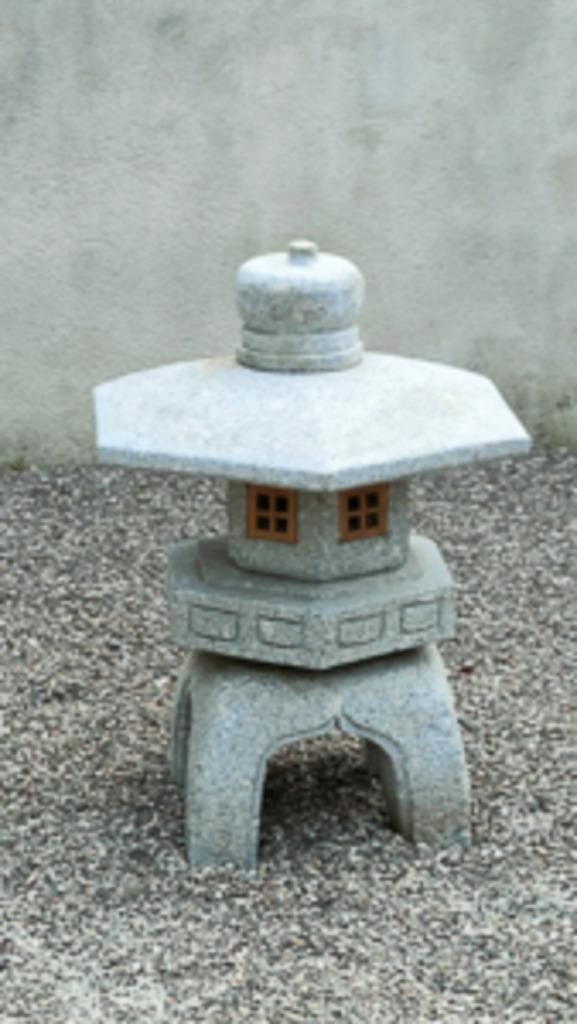 japanse lantaarn met houten raampjes, Tuin en Terras, Tuinbeelden, Nieuw, Overige typen, Ophalen of Verzenden