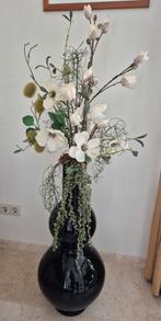 Hoge vaas met kunstbloemen, Ophalen, Zo goed als nieuw
