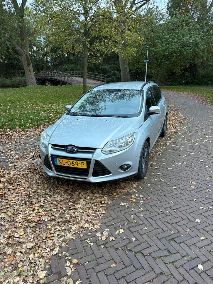 Ford Focus 1.0 Ecoboost 92KW Wagon 2014 Grijs, Auto's, Ford, Particulier, Focus, Benzine, A, Stationwagon, Handgeschakeld, Geïmporteerd
