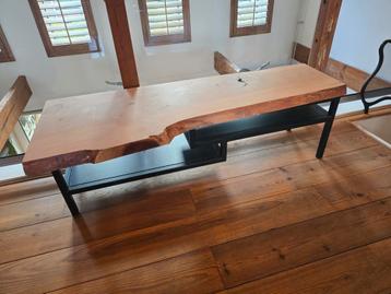 ** Uniek Handgemaakt TV Meubel - Staal & Hout ** beschikbaar voor biedingen