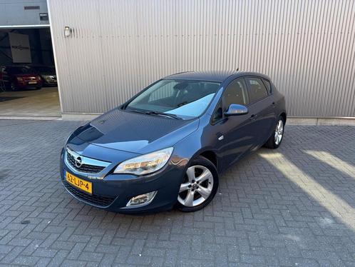 Opel Astra 1.6 Edition Navi|Cruise|Trekhaak|Airco, Auto's, Opel, Bedrijf, Te koop, Astra, ABS, Airbags, Airconditioning, Boordcomputer