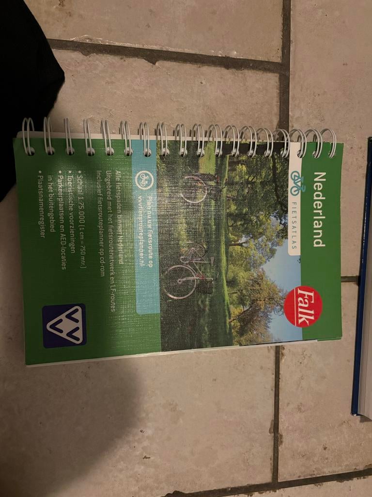 Falk Nederland Fietsatlas, Boeken, Bosatlas, 2000 tot heden, Ophalen of Verzenden, Zo goed als nieuw