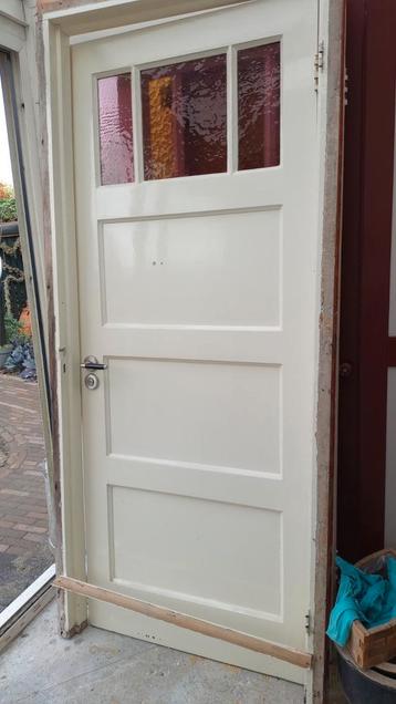 Paneeldeur met raampjes en kozijn, afmeting lees advertentie beschikbaar voor biedingen