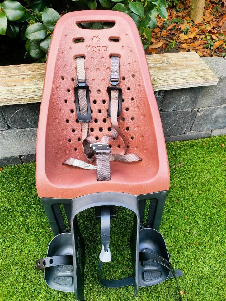 YEPP Maxi Achterzitje inclusief 2 sleutels, Fietsen en Brommers, Fietsaccessoires | Fietsstoeltjes, Zo goed als nieuw, Achterzitje