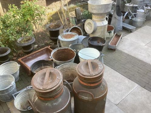 Zinken tuindecoratie emaille petroleumstellen koffiemolens, Antiek en Kunst, Curiosa en Brocante, Ophalen