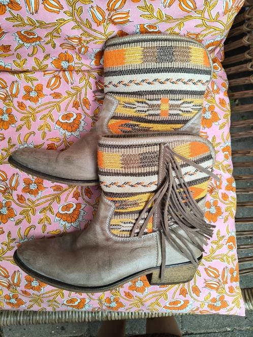 In nette staat: laarzen Sacha 41 leer, aztec achtige print, Kleding | Dames, Schoenen, Gedragen, Lage of Enkellaarzen, Bruin, Ophalen of Verzenden