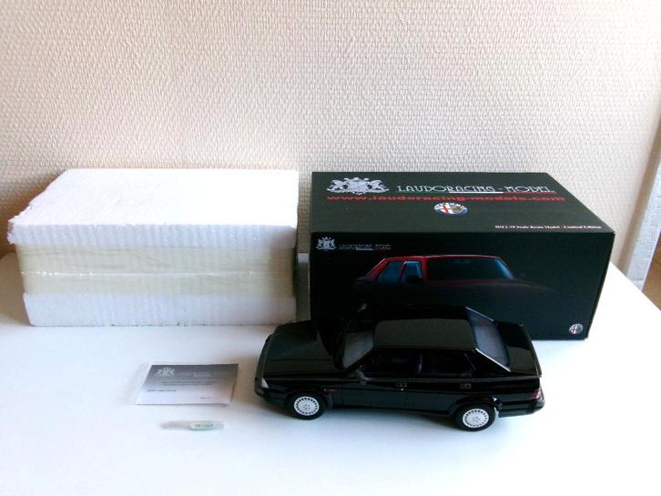 Alfa Romeo 75 Turbo Q.V. zwart 1:18 Laudoracing, Hobby en Vrije tijd, Modelauto's | 1:18, Zo goed als nieuw, Auto, Overige merken