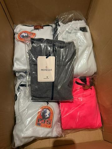 Rest partij Kleding voor Dames heren & kinderen beschikbaar voor biedingen