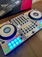 Pioneer DDJ 1000 Compleet inc White Skin, Case, Deck, Doos, Muziek en Instrumenten, Dj-sets en Draaitafels, Ophalen of Verzenden