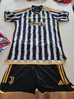 Nieuw Juventus pakje maat XL, broek maat L., Ophalen of Verzenden, Zo goed als nieuw, Maat 56/58 (XL), Voetbal