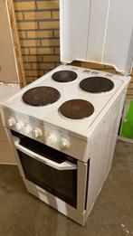 Fornuis elektrisch, Witgoed en Apparatuur, Fornuizen, Ophalen, Gebruikt, 4 kookzones, 85 tot 90 cm