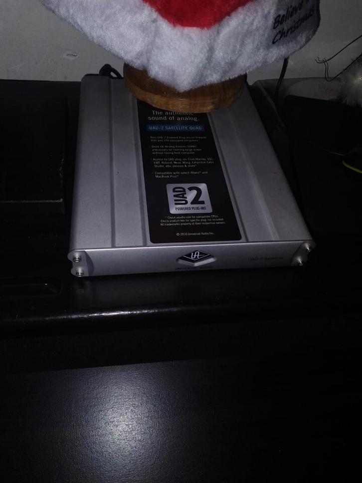 UAD-2 satellite quadcore - firewire, Auto diversen, Autospeakers, Zo goed als nieuw, Ophalen of Verzenden