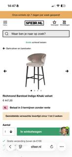 Vier stijlvolle krukken Richmond, Ophalen, Zo goed als nieuw, 4 krukken, Hout