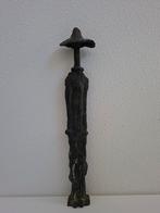Bronzen Giacometti-stijl beeld met hoed, Ophalen of Verzenden