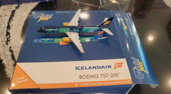 GEZOCHT hekla aurora 1:400 gemini jets of ander merk, Verzamelen, Luchtvaart en Vliegtuigspotten, Zo goed als nieuw, Schaalmodel