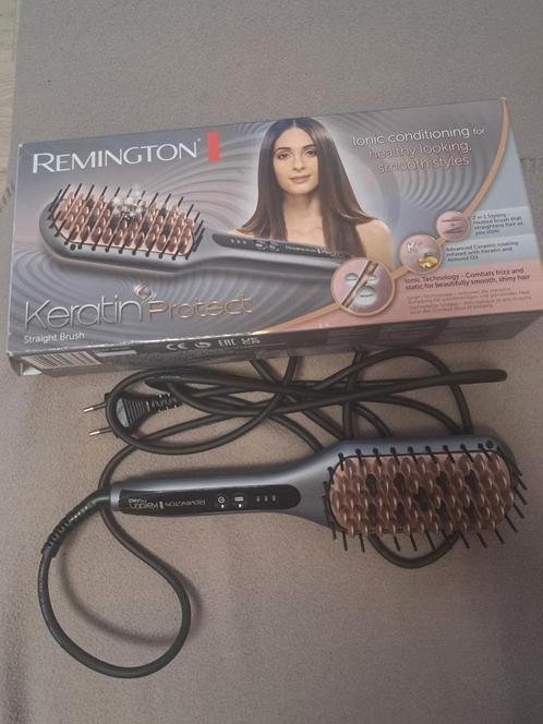 Remington Keratin Protect Straight Brush CB7480, Sieraden, Tassen en Uiterlijk, Uiterlijk | Haarverzorging, Zo goed als nieuw