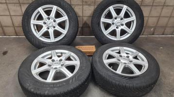 Corolla -Auris  Lichtmetalen velgen met All season banden beschikbaar voor biedingen