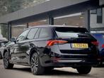 Skoda Octavia Combi 1.4 TSI AUT6 iV PHEV EDITION NAVI AIRCO, Auto's, Skoda, Euro 6, Origineel Nederlands, Grijs, Hybride Elektrisch/Benzine