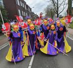 Kleurrijke kleding loopgroep 44 personen of kleiner aantal., Carnaval, Origineel, zelf gemaakt, Zo goed als nieuw, Kleding