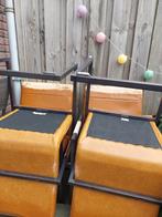 Gratis af te halen - stoelen met stalen frame, Huis en Inrichting, Ophalen, Gebruikt