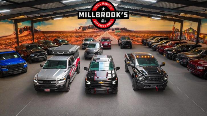 Dodge Ram Bij Millbrooks: Veel voorraad gebruikt en nieuwe B, Auto's, Dodge, Bedrijf, Te koop, Overige modellen, 4x4, Lederen bekleding