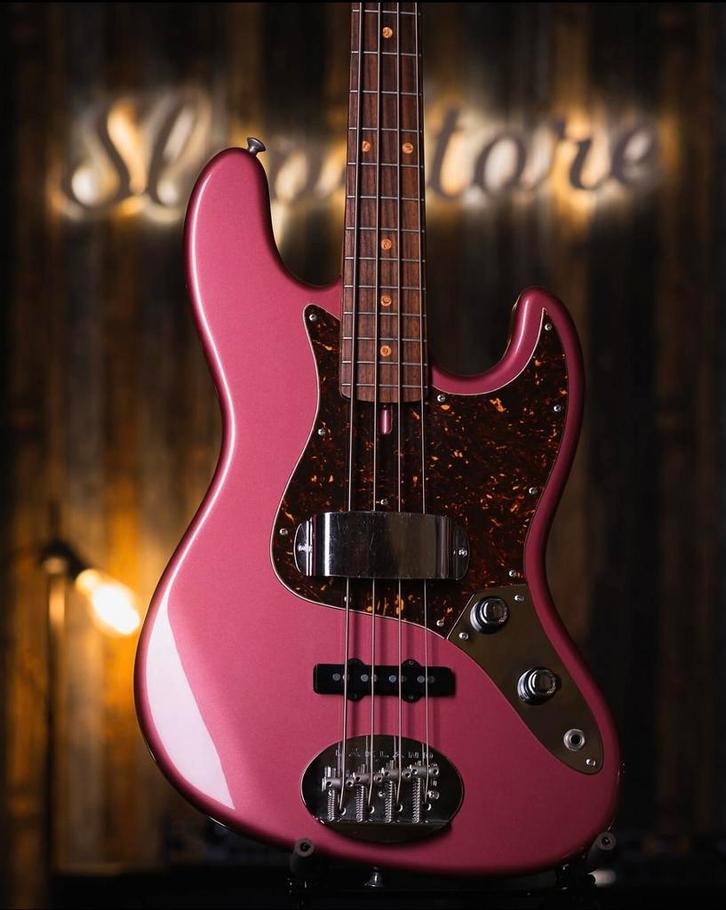 Gezocht! Lakland usa Joe Osborn, Muziek en Instrumenten, Snaarinstrumenten | Gitaren | Bas, Zo goed als nieuw, Ophalen