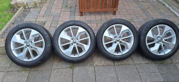 Originele 16'' Renault Clio velgen + A merk zomerbanden beschikbaar voor biedingen