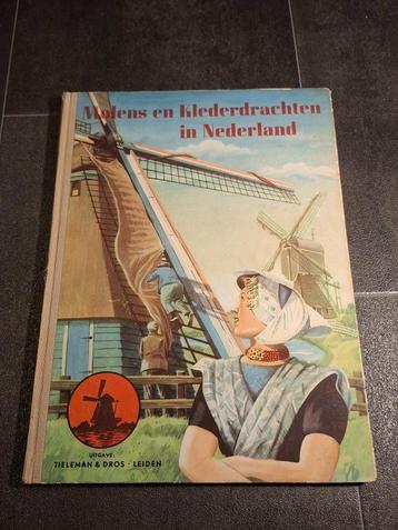 Plaatjesboek - Molens en klededrachten (jaren 40) beschikbaar voor biedingen